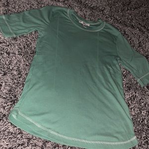 Green mid sleeve shirt